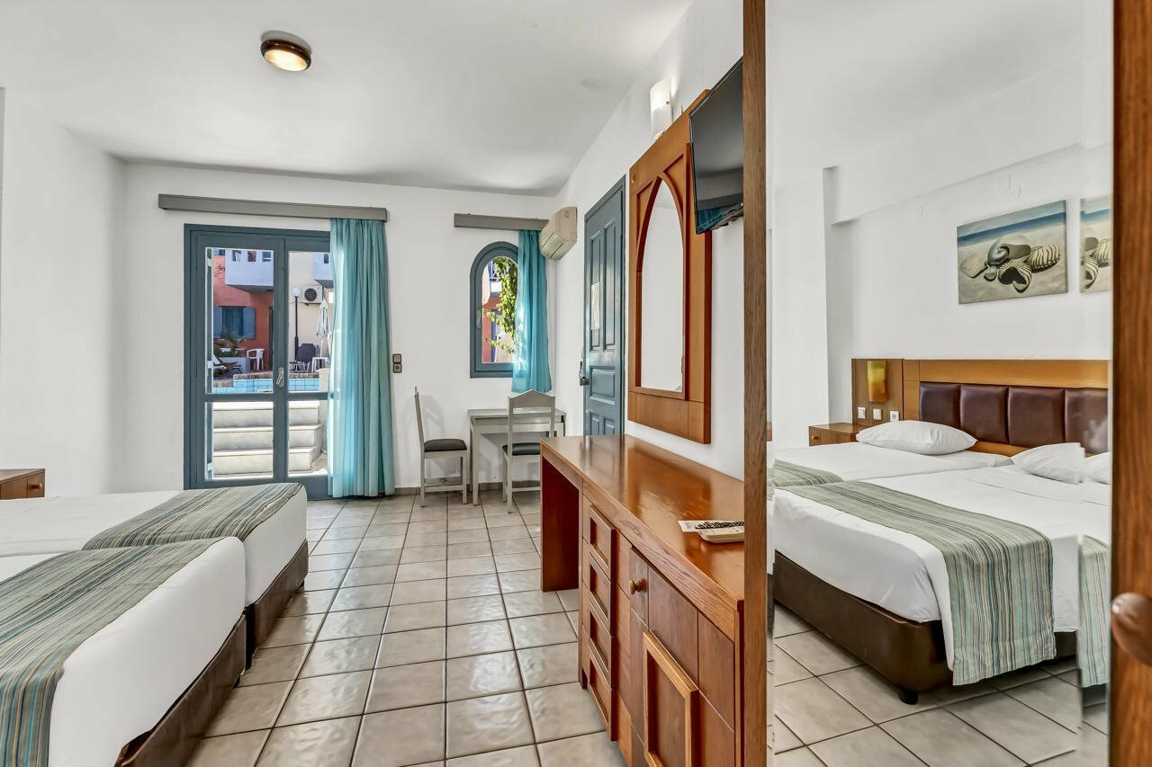 Фото Marilisa Hotel