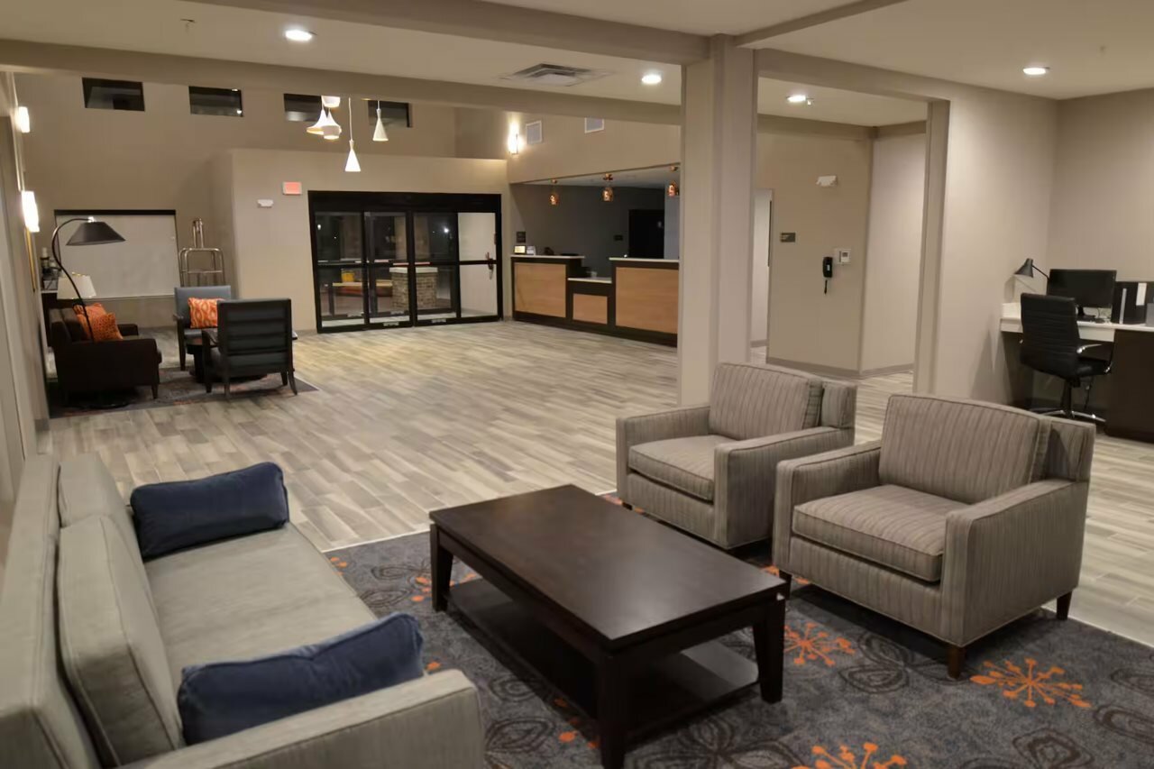 Фото Best Western False River Hotel