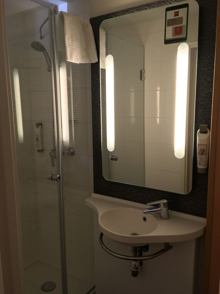 Фото Ibis Toulouse Ponts Jumeaux