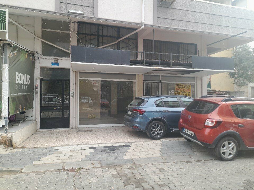 Wrought iron Dora Construction Market, Izmir, photo