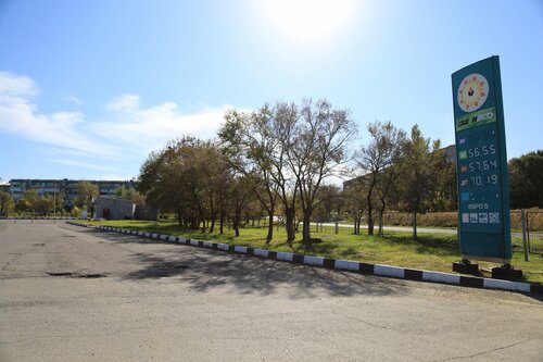 Gasolinera Nnk, , foto