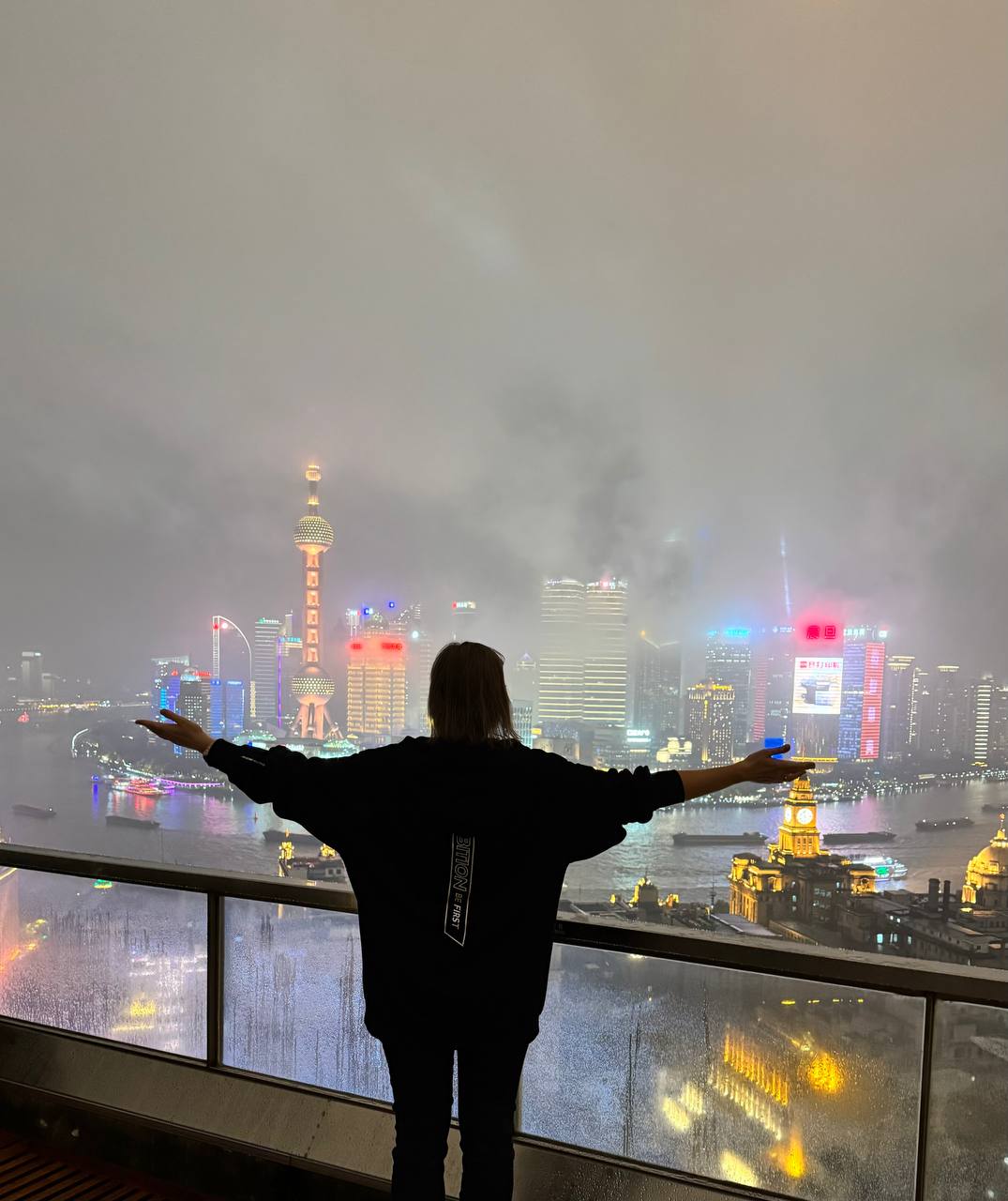 Фото Holiday Inn Shanghai Nanjing Road