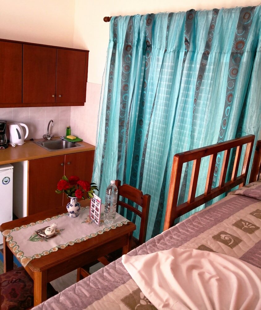 Фото Yiannis Apartments