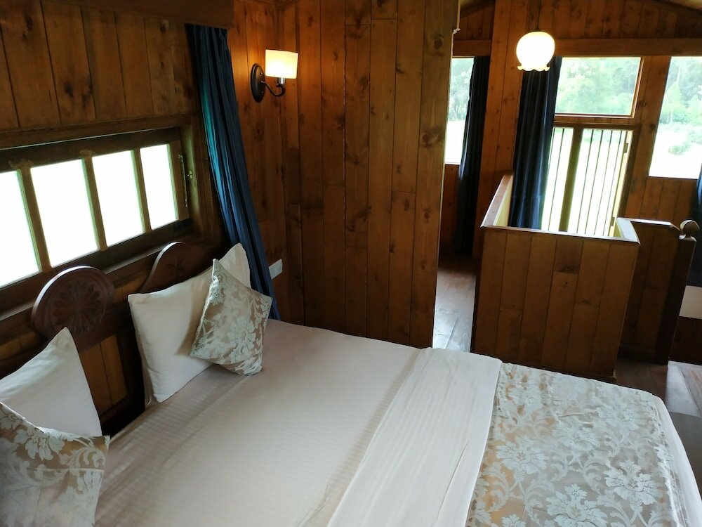 Фото The Golf Green Hotel