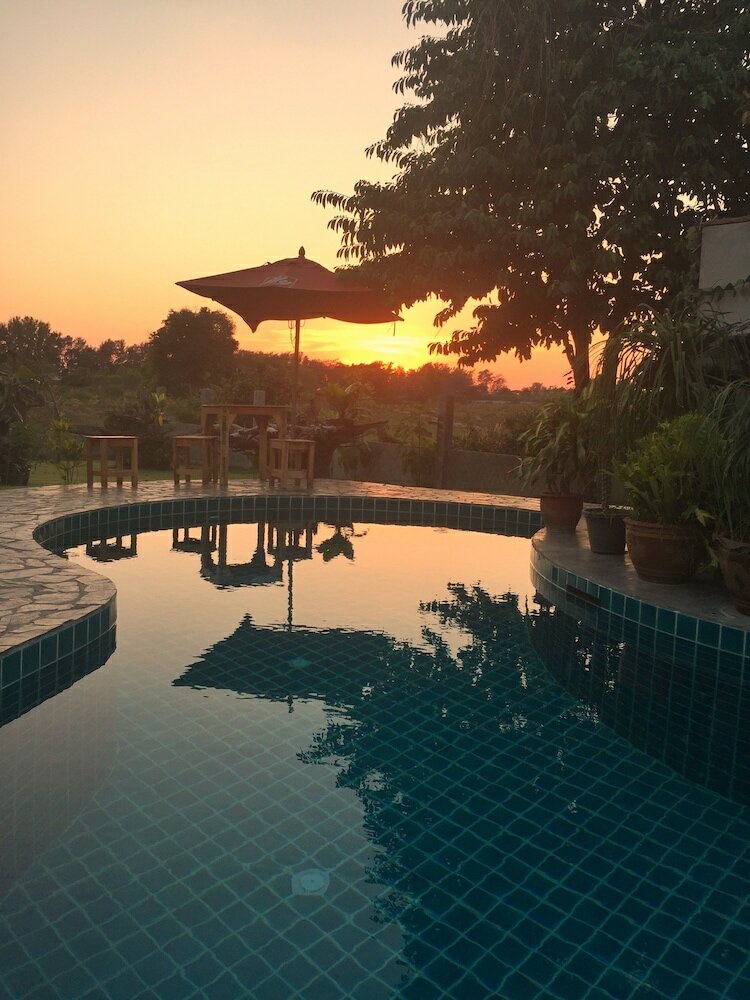 Фото Tree Roots Retreat