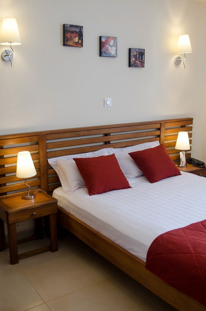 Фото Anjary Hôtel