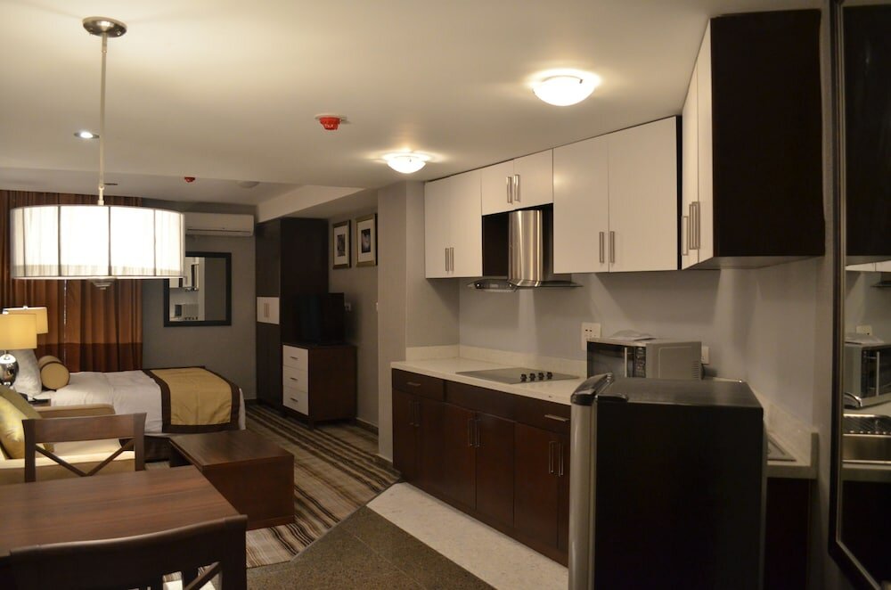 Фото Lakewood Luxury Apartment