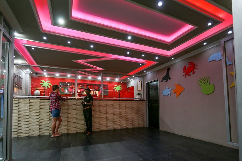 Фото Metro Hotel Marine Parade