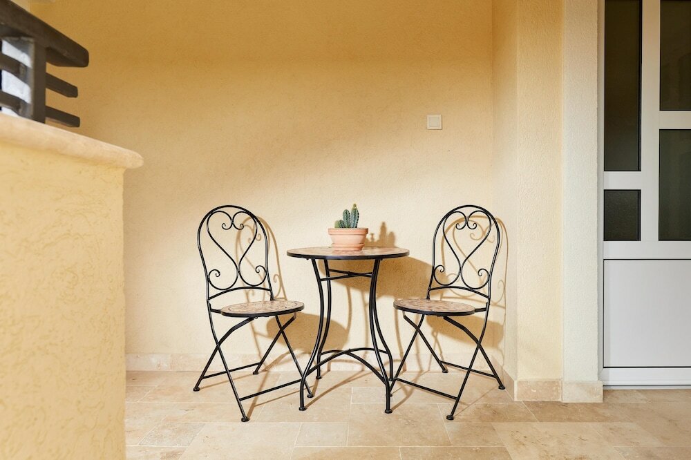 Фото Апартаменты 42' North