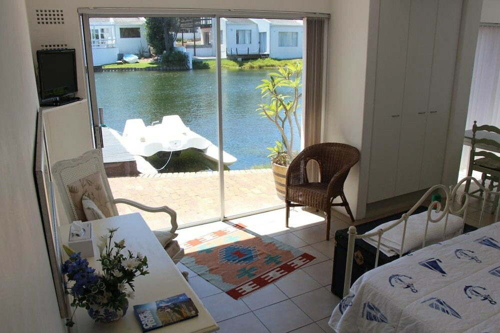 Фото Admiralty B&b