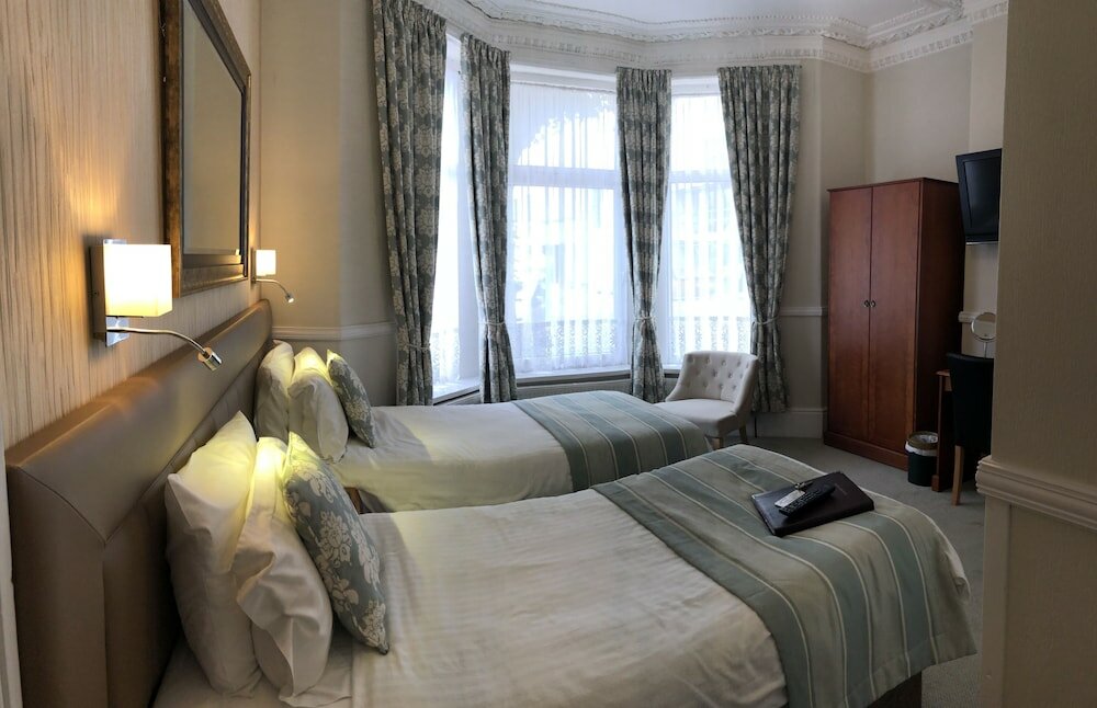 Фото Edgcumbe Guest House