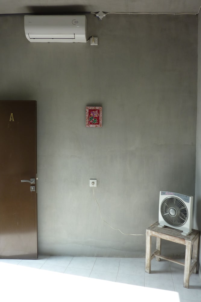 Фото Surfers Dorm House