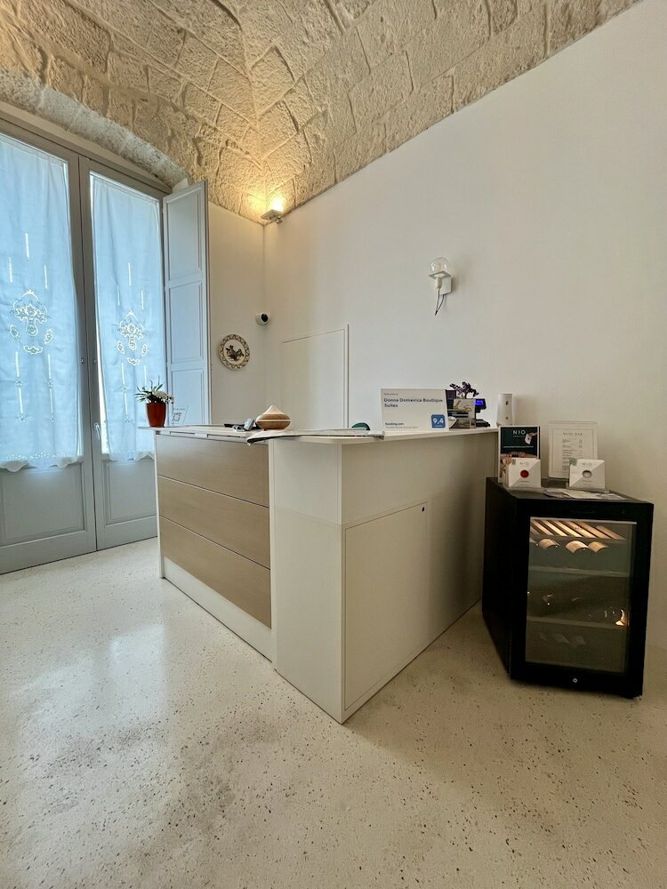 Фото Donna Domenica Boutique Suites