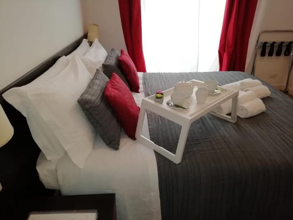 Фото Julius Caesar Home