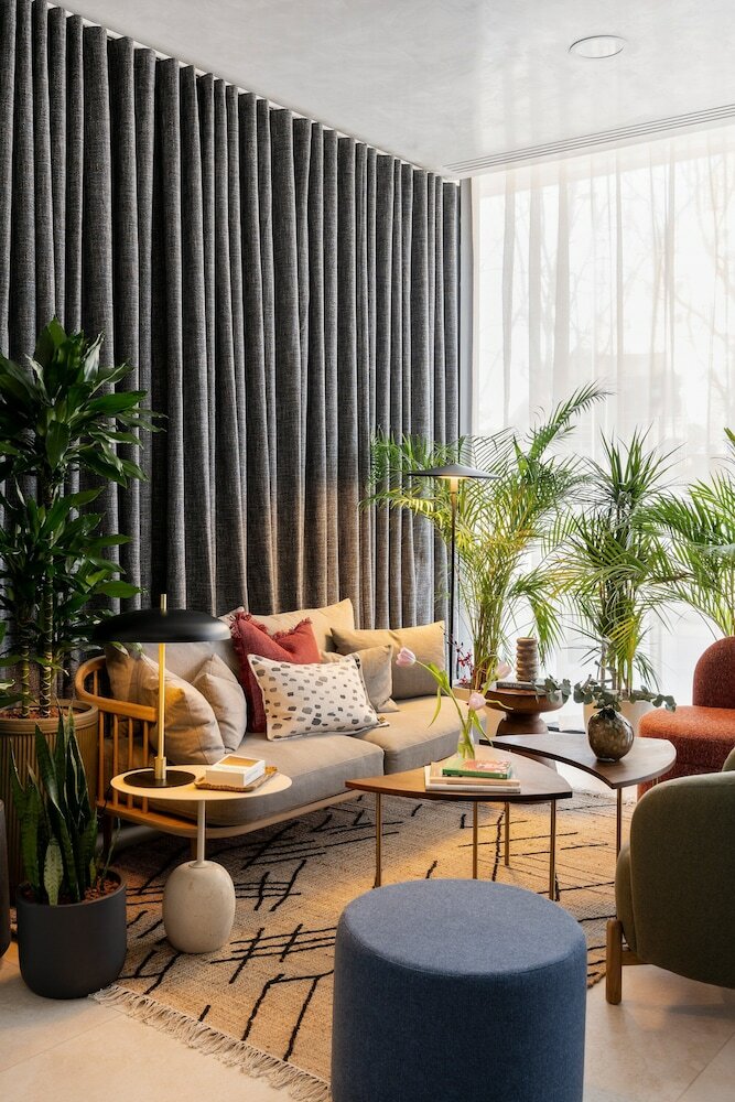 Фото Cove Landmark Pinnacle