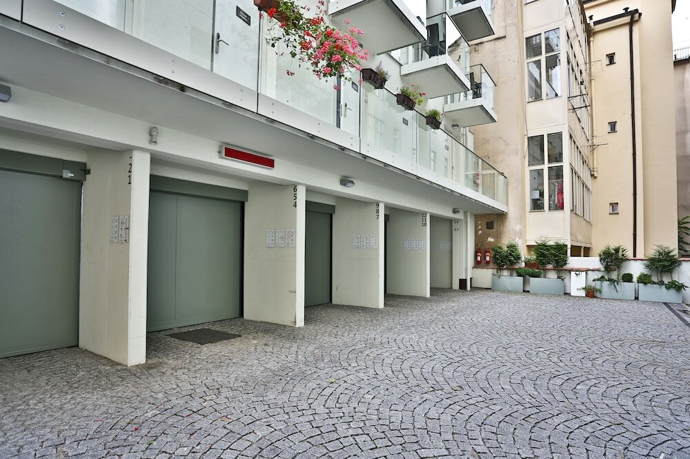 Фото James Hotel & Apartments