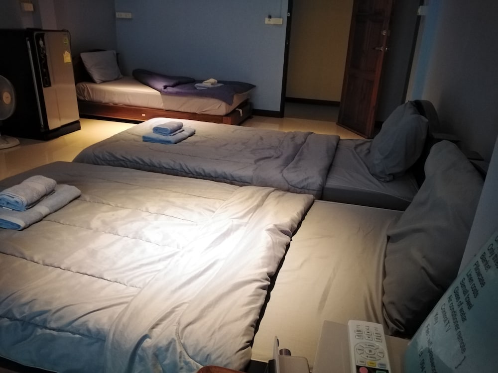 Фото Sorot House