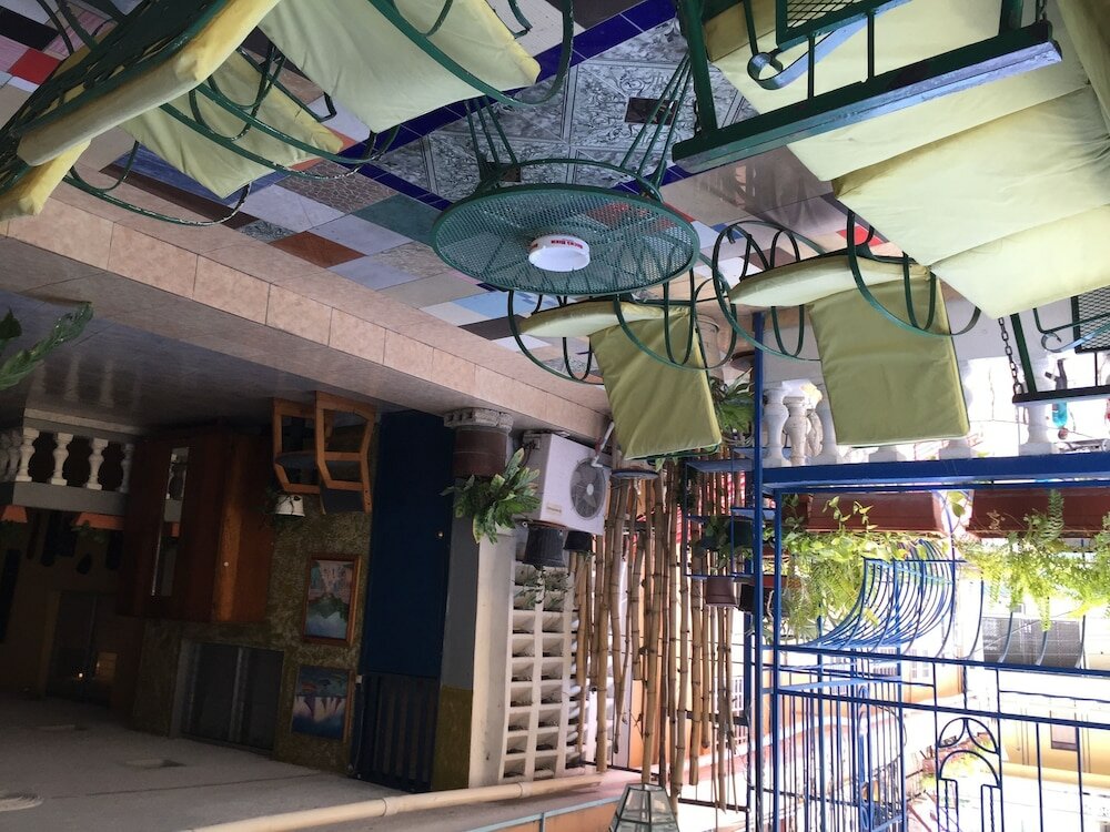 Фото Tropical Bed & Breakfast