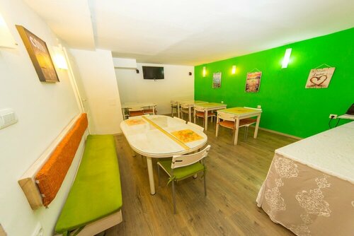 Гостиница Hotel Pine в Скопье