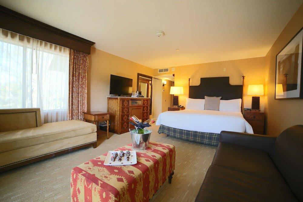 Фото Lake Arrowhead Resort and SPA