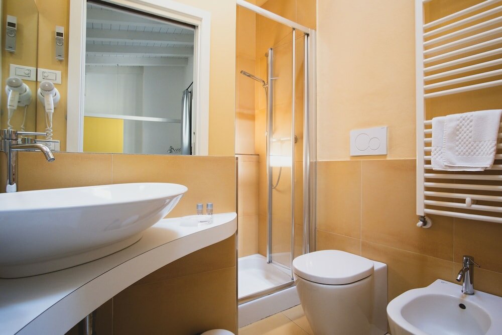 Фото Casa Fola - City Centre Rooms