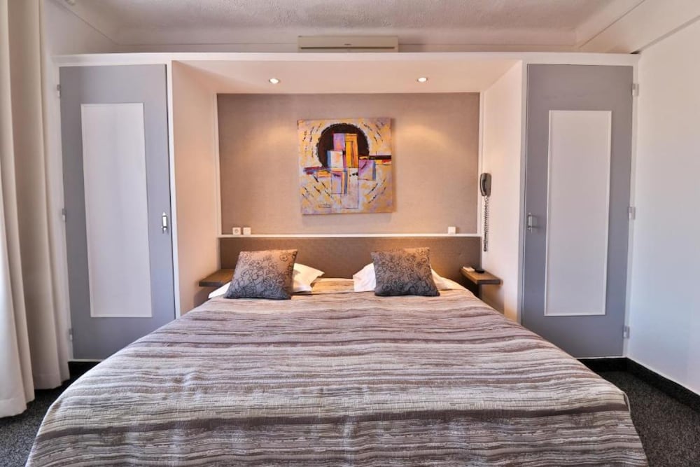 Фото Hôtel Le Chardon Bleu