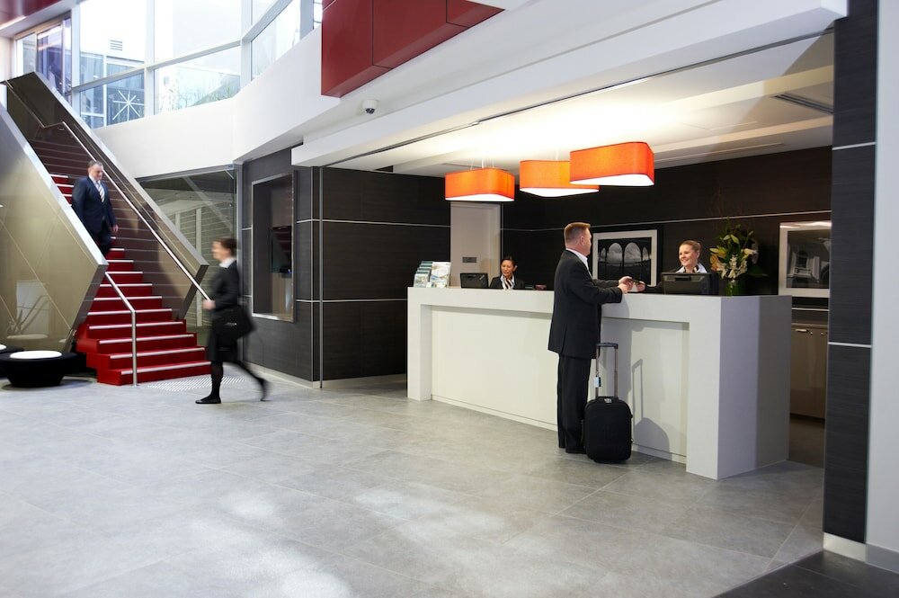 Фото Holiday Inn & Suites Sydney Bondi Junction, an Ihg Hotel
