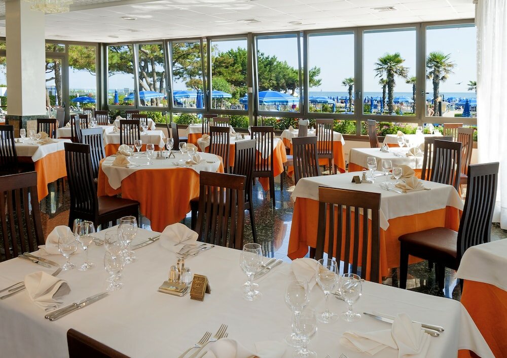 Фото Regent's Hotel