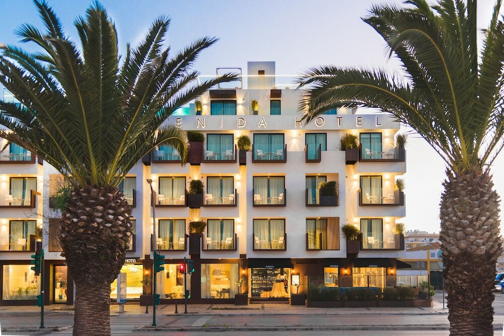 Фото отеля 1