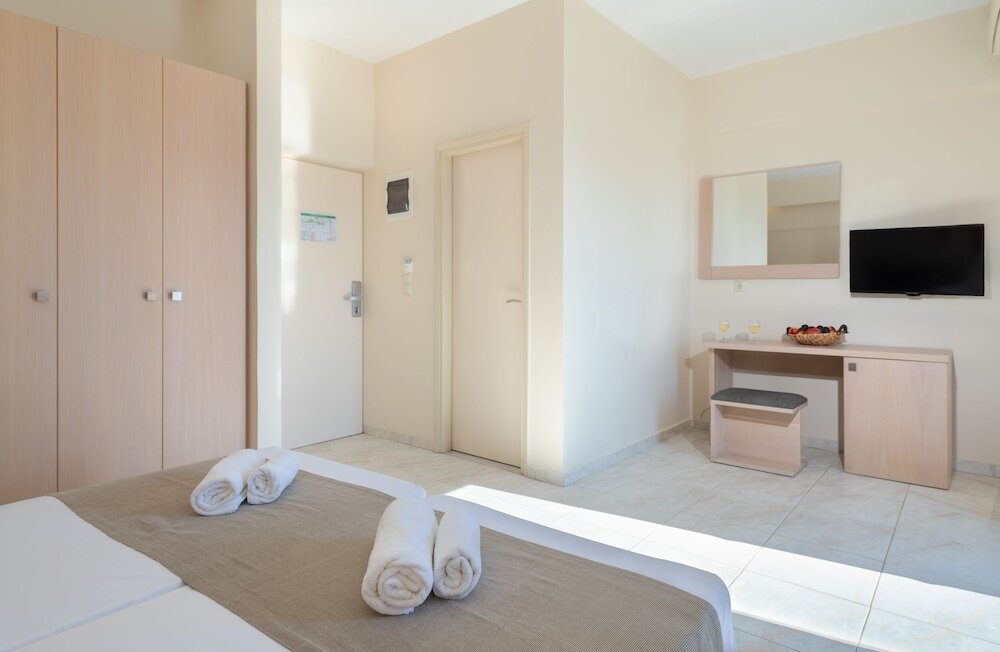 Фото Marilena Hotel