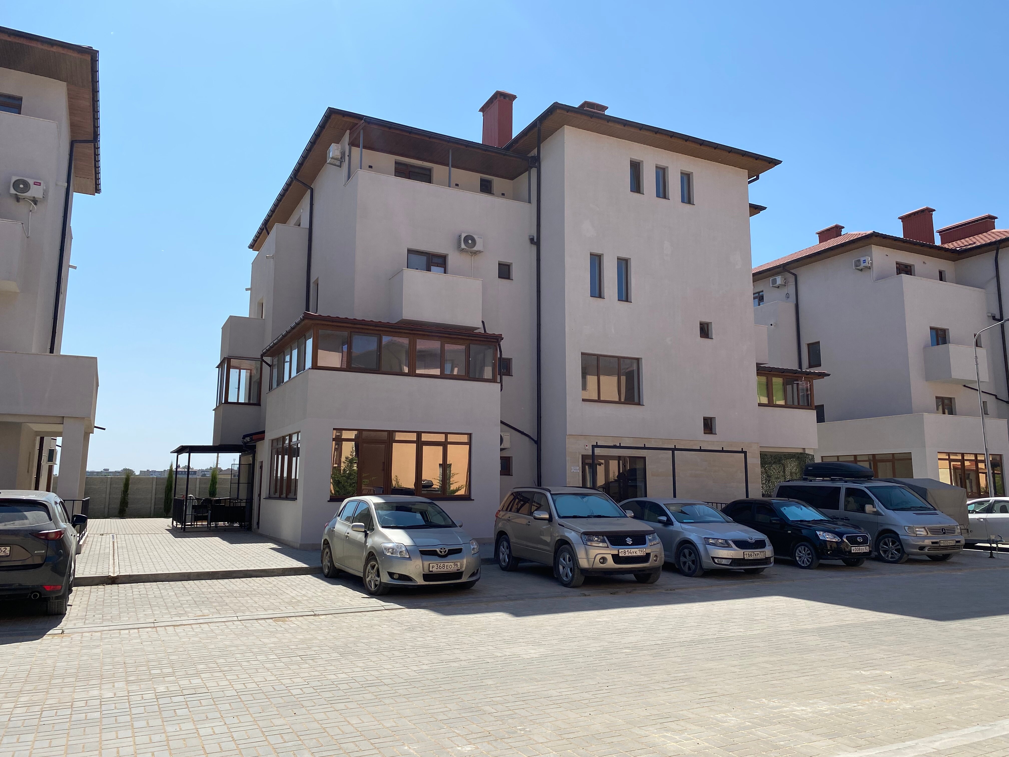 Фото отеля 1