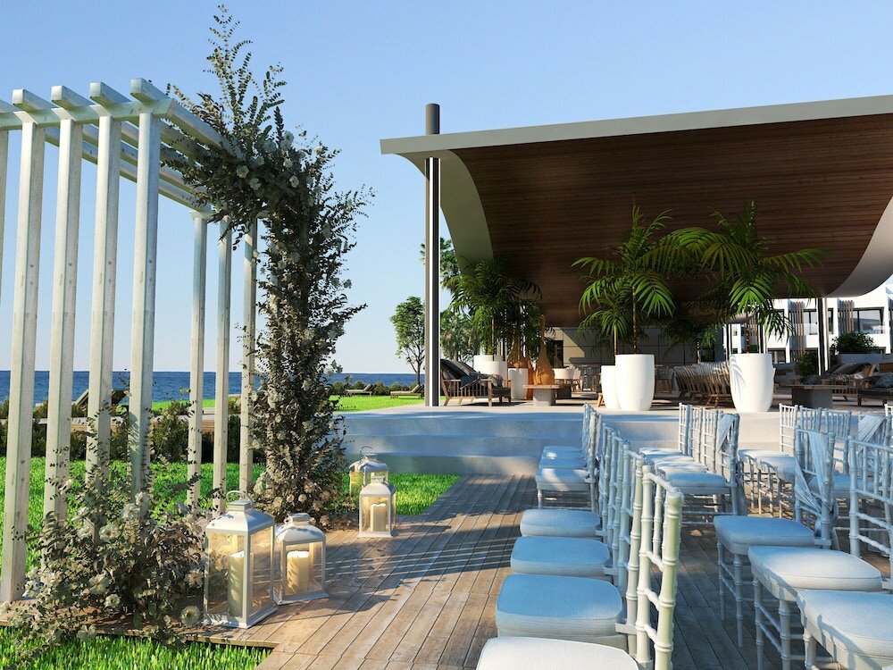 Фото Radisson Beach Resort Larnaca