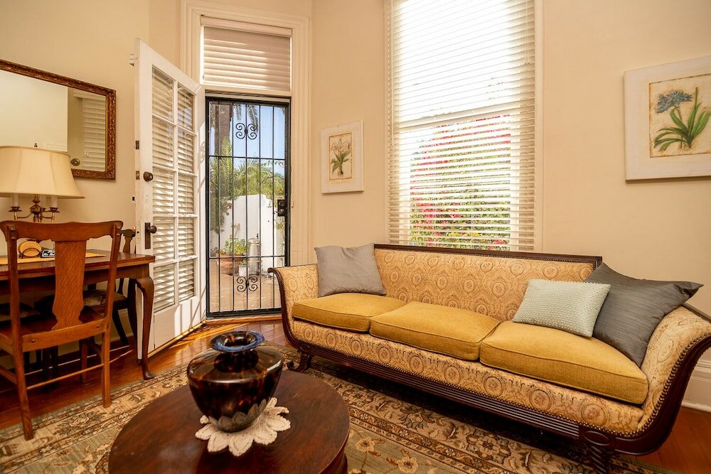 Фото The Blenman Inn