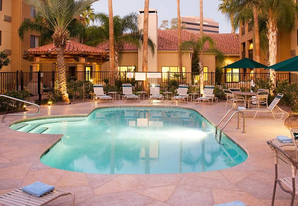 Фото Courtyard by Marriott Tucson Williams Centre