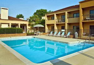 Гостиница Courtyard by Marriott Richmond West