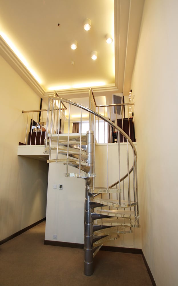 Фото Prudential Hotel