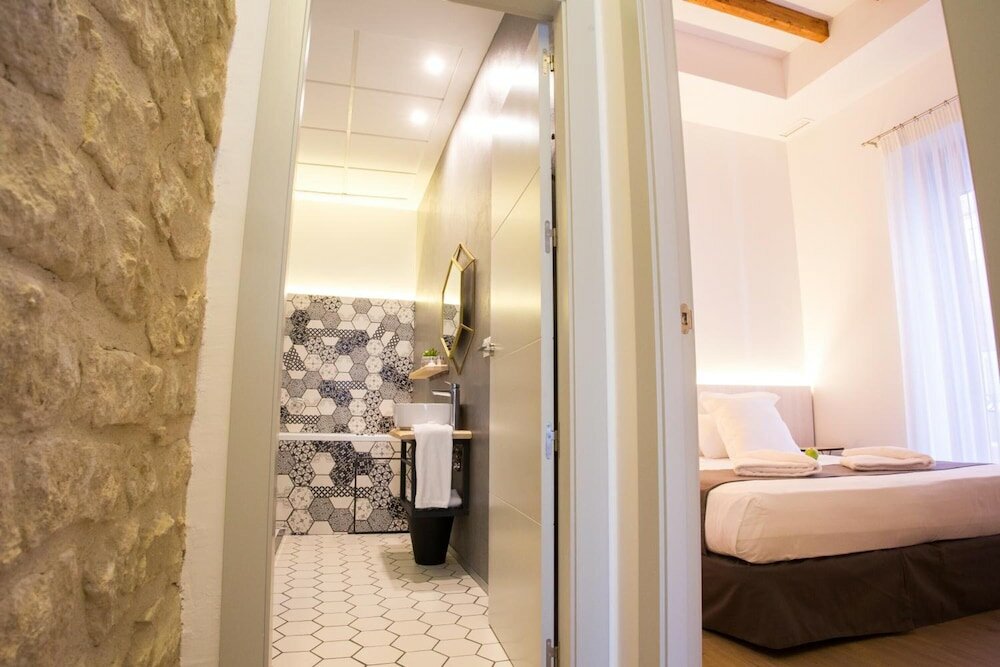 Фото S30 Reina Victoria Suites