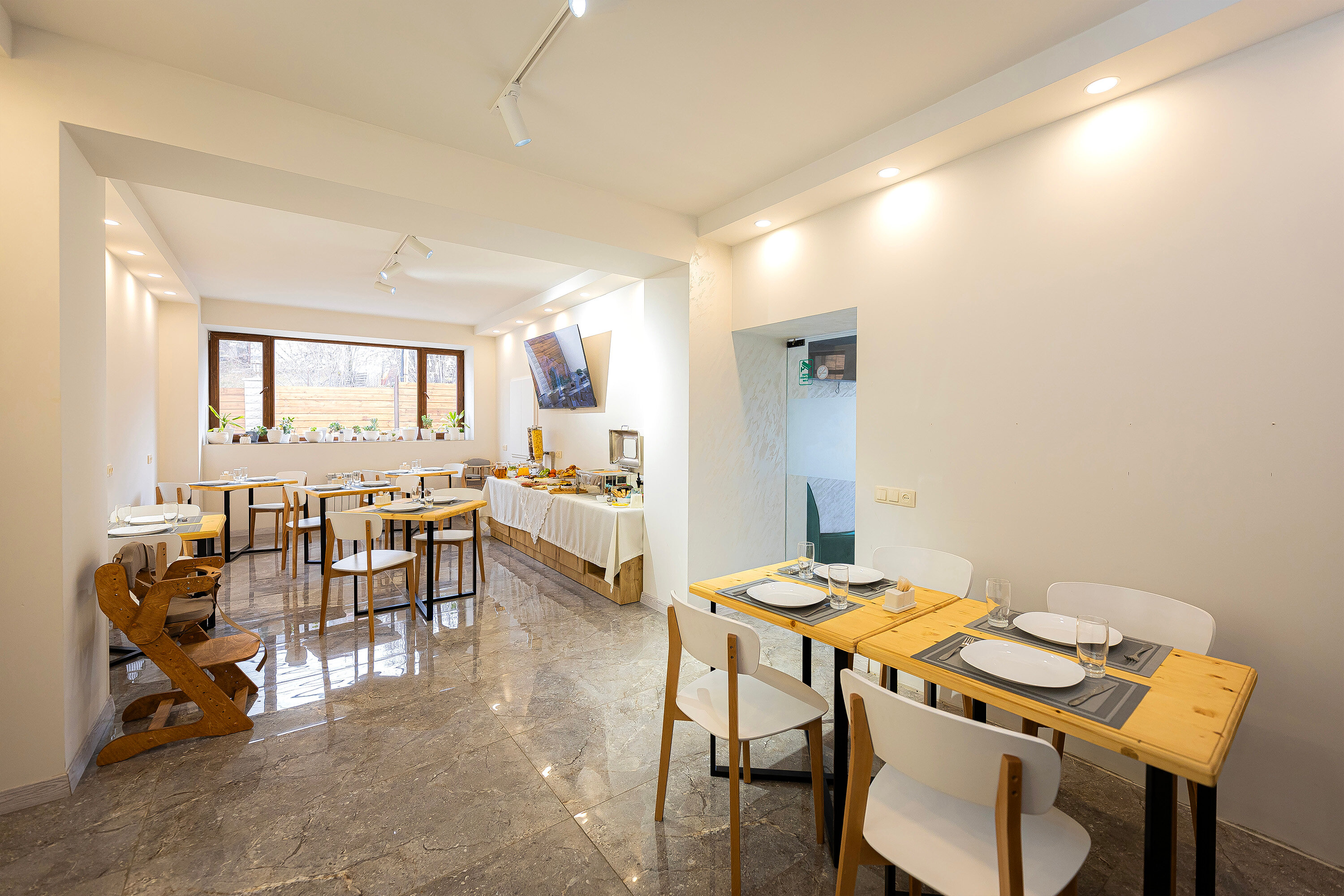 Фото Taniqinn Dilijan Hotel