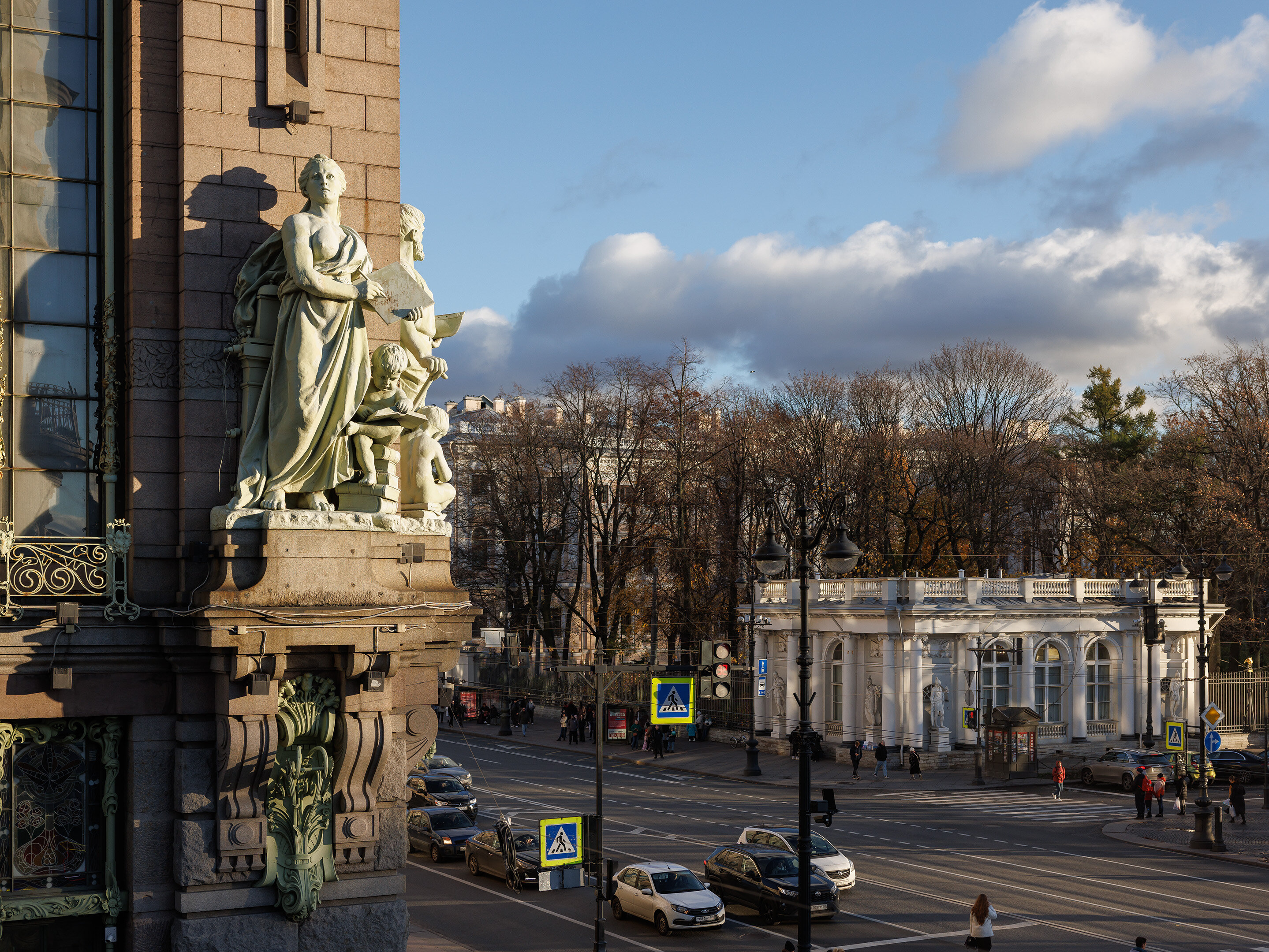 Фото Огюстин Шатильон