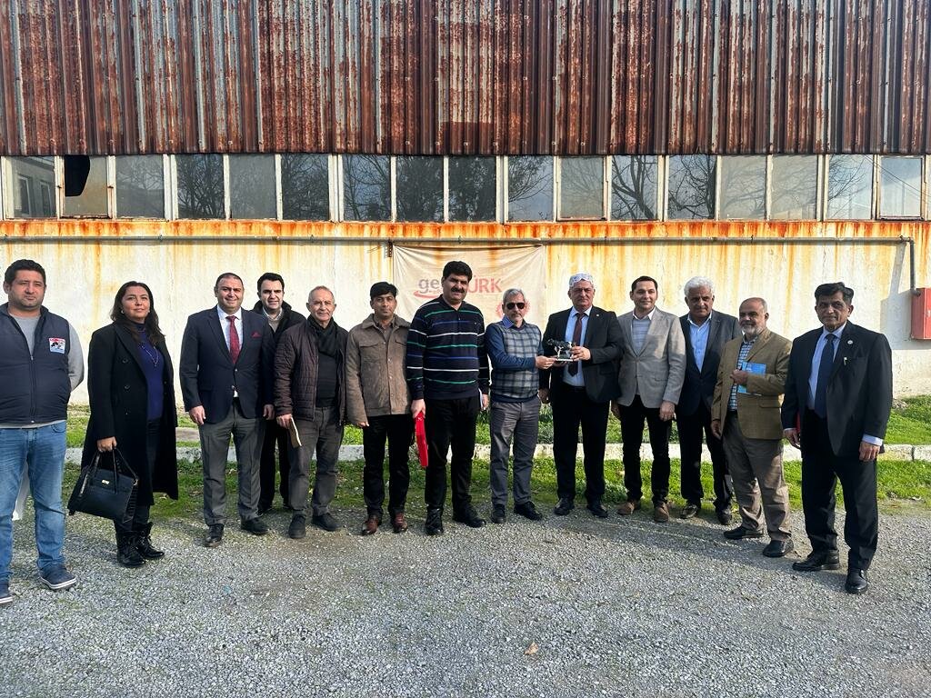 شركة الإدارة Sakarya Province Cattle Breeders Association ، آدابازاري، صورة