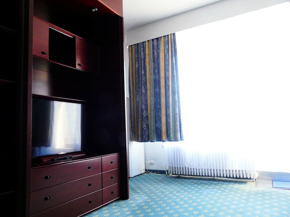 Фото Hotel Königshof The Arthouse