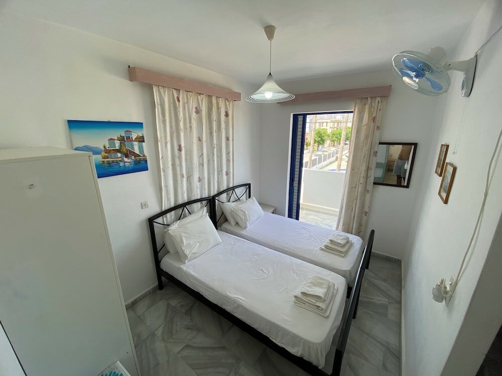 Фото Kaloxenia Apartments