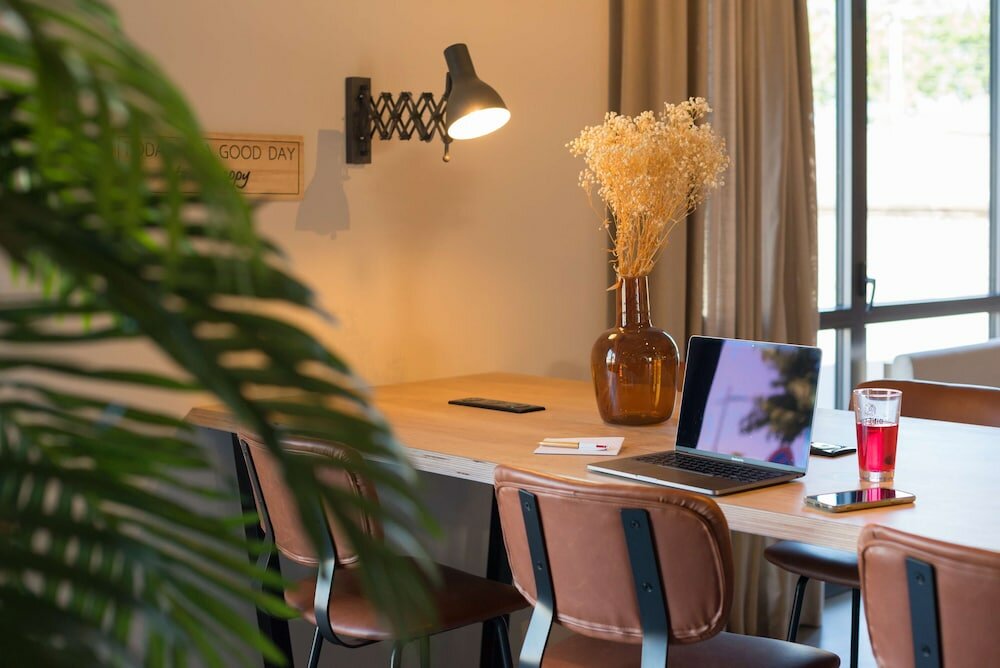 Фото Campanile Saint-Brieuc Centre - Gare