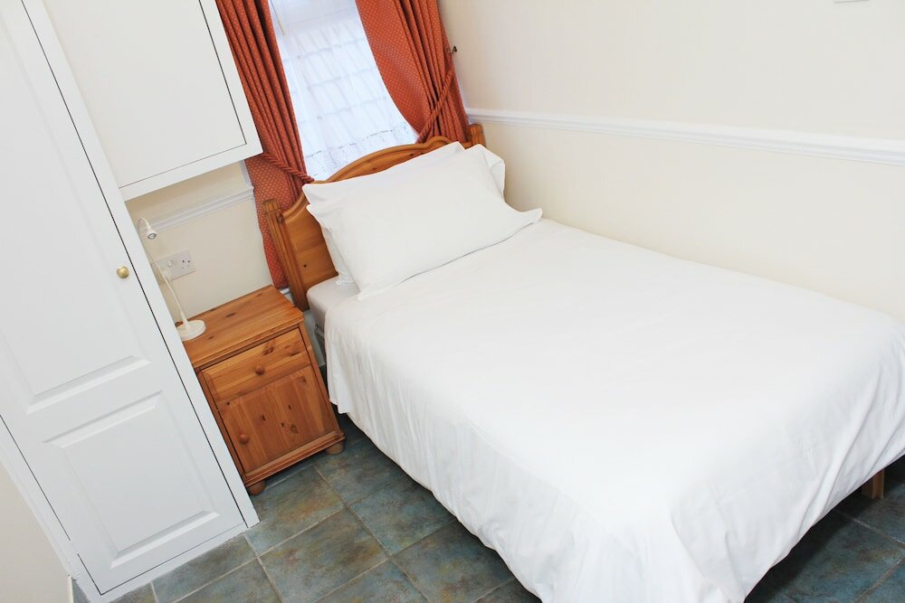 Фото Brentwood Guest House Hotel