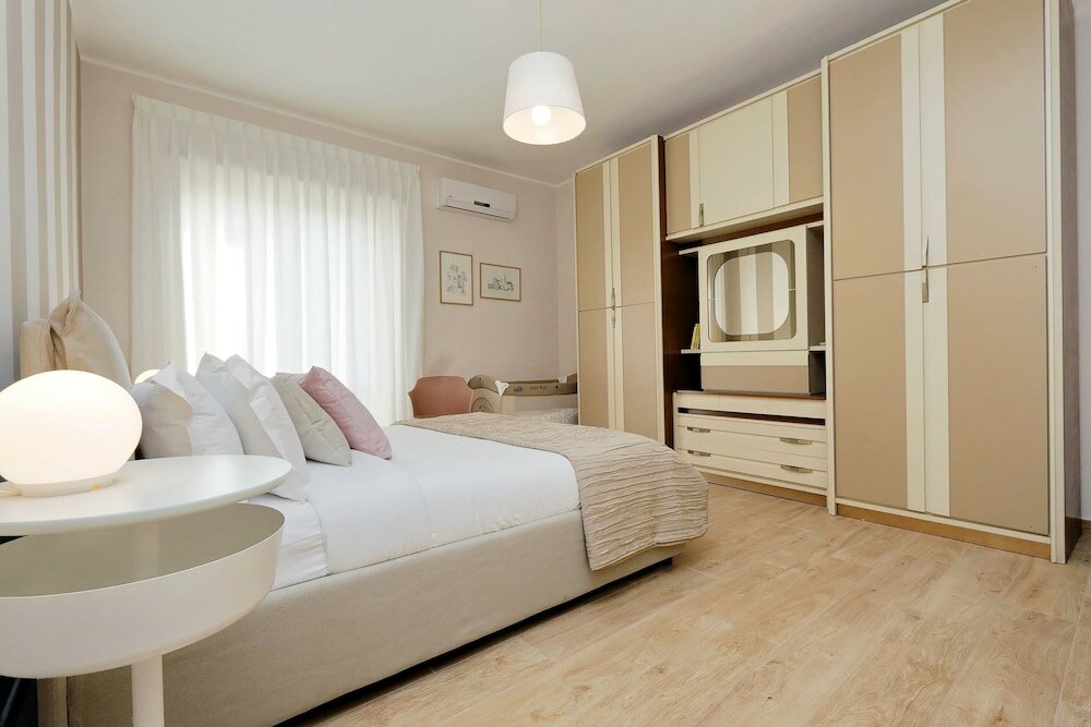 Фото The Place to Be