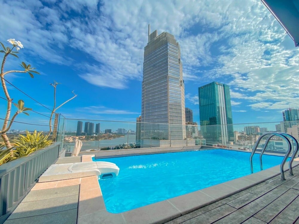 Фото Sky Gem Central Hotel