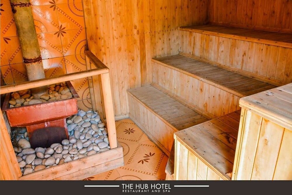 Фото The Hub Hotel