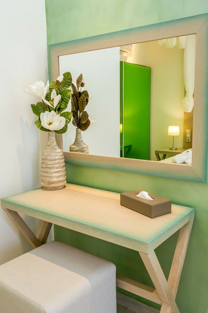 Фото Lobelia Luxury Suites