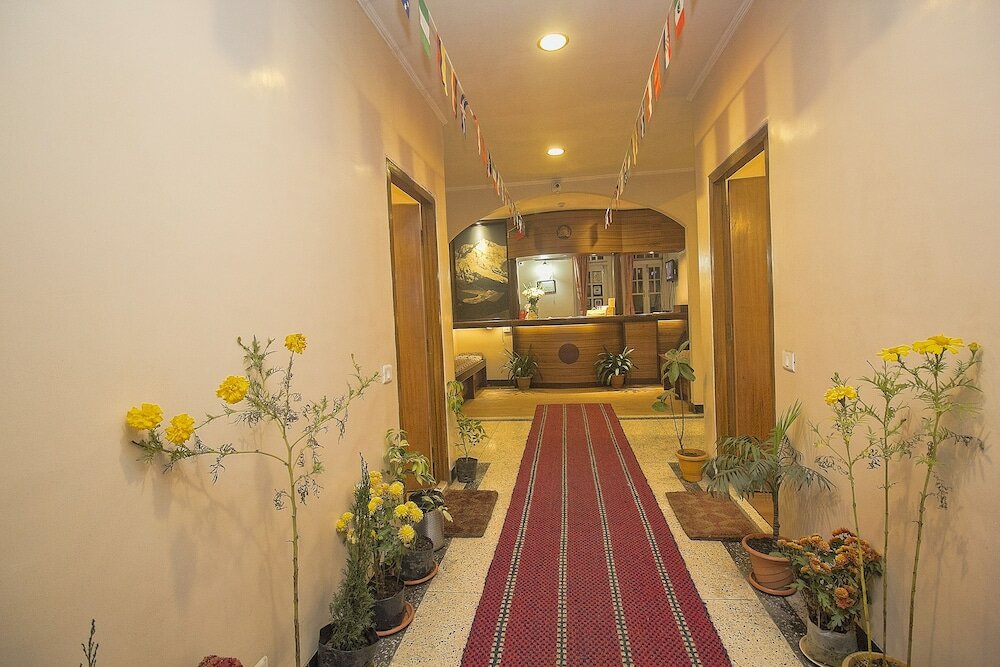 Фото Muscatel SpringBurn - 100Mts MallRoad