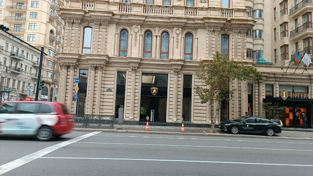 Avtosalon Lamborghini Baku, Bakı, foto